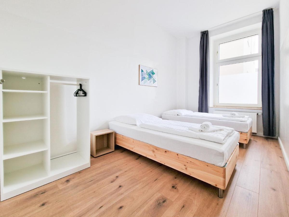 Raj Living - 1 Or 4 Room Apartments - 15 Min To Messe Dus - 10 Min Old Town Dus Düsseldorf Exterior foto